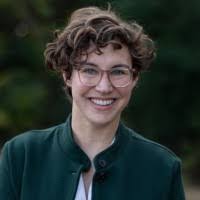 Emily Warnock's Instagram, Twitter & Facebook