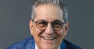 Founder who's invested in over 100 companies: This is the difference  between long-term success and failure—'It's a little bit counterintuitive'