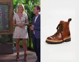 I love seeing holly willoughby in her knee high maje boots.all rights belong to itv, so i don't own this video. I M A Celebrity Get Me Out Of Here Season 18 Episode 11 Holly S Brown Boots Shop Your Tv