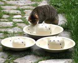 pin von mel braun auf katzen trinkbrunnen keramik katzen