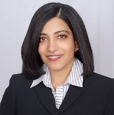 Amanda Blain's Instagram, Twitter & Facebook