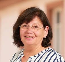 Anne Lenz's Instagram, Twitter & Facebook