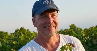 Michael Evans of The Vines: 5 Things I Wish Someone Told Me Before I Became  A CEO