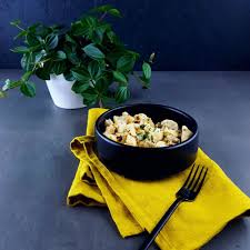 Poulet A L Estragon Moutarde Et Champignons La Cerise Sur Le Maillot Recette Poulet Moutarde Plats Mijotes Poulet Estragon
