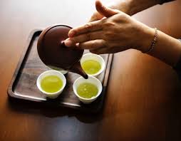 Teh cina untuk radang tenggorokan. Manfaat Terselubung Teh Untuk Meredakan Sakit Tenggorokan