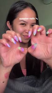 Primera vez en cuatro años: uñas de verano impresionantes