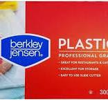Berkley and Jensen Filme Plástico Profissional Berkley Jensen Com Lâmina De  Corte 3000 Pés X Es Filme Para Serviços Alimentícios 12 Polegadas | ...