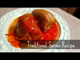 Take the whole sauerkraut head and remove leaves carefully avoiding damaging them. How To Make Bosnian Sarma Kako Napraviti Domacu Sarmu Youtube