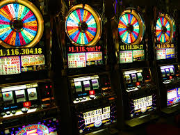 Have you ever wondered how to manipulate a slot machine? Ex Googler Slams Designers For Making Apps Addictive Like Slot Machines