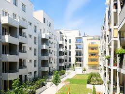 Euro ein mehrgenerationenquartier mit 88 mietwohnungen, 16 eigentumswohnungen und. Wohnquartier In Frankfurt Am Main Nachhaltig Bauen Wohnen Baunetz Wissen