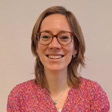 Sharon Vonk's Instagram, Twitter & Facebook