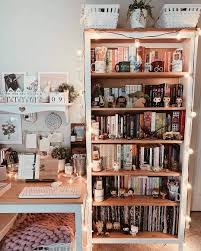 Glamour Brasil On Instagram Hoje E Dia Mundial Do Livro Para Celebrar A Data A Editora De Lifestyle In 2020 Aesthetic Bedroom Aesthetic Rooms Aesthetic Room Decor