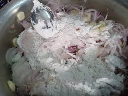 Kemudian direndam di dalam air garam selama 10 minit. Resepi Bawang Putih Goreng Rangup Dan Sedap