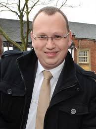 County council accused of 'being in pub with Poundstretcher' over lorries  row