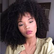 Agnes Nunes's Instagram, Twitter & Facebook