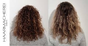 Kurz pber die schulter, leicht gestuft. Curlsys Friseur Naturwellen Locken Haarmacherei Wien Friseur 1180