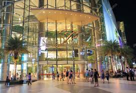 A professional assassin goes to bangkok for one final job, but things start to become personal when he unexpectedly decides to take. Bangkok Night Shopping Foto Editorial De Stock C Tkkurikawa 77991320