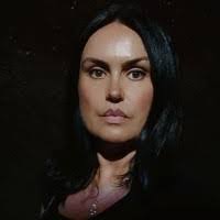 Eva Kavaja's Instagram, Twitter & Facebook