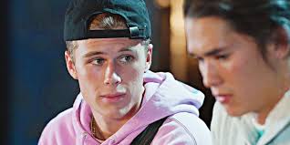 Netflix's Julie And The Phantoms: 6 Most Likable Characters (& 4 Fans Can't  Stand)