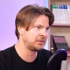 Ted Underwood (@TedUnderwood11)