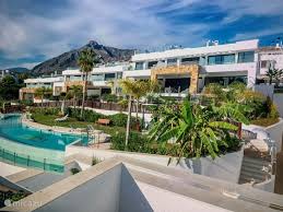 Marbella, perfectly demonstrated by a webcam, is one of the most expensive and prestigious resorts in spain. Ferienhaus Marbella Senses In Marbella Costa Del Sol Spanien Mieten Micazu