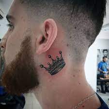 La actuación de jesús corona como lateral y extremo fue destacada por los medios lusitanos. King Crown Tattoo Neck Novocom Top