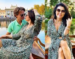 Katarzyna cichopek już poczuła lato i od pewnego czasu na jej instagramowym profilu możemy podziwiać nowe, genialne stylizacje, które idealnie sprawdzą się na upalne dni.gwiazda doskonale orientuje się w modowych trendach, dlatego nic dziwnego, że stawia na same hitowe modele. Trendy Jesien Zima 2020 Katarzyna Cichopek W Sukience Polskiej Marki Ten Fason To Hit Sezonu Viva Pl