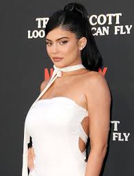 She also has 4 half siblings from her mothers side including kourtney kardashian, kim kardashian west, khloé. Kylie Jenner Thinks About Having More Kids Every Day