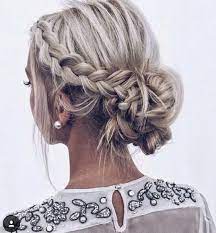 Whether you want to wear your hair down with glamorous waves or in an elegant updo, these three prom hairstyles are perfect if you have medium length hair. 15 Easy Formal Hairstyles For Medium Hair To Try Out Styles At Life
