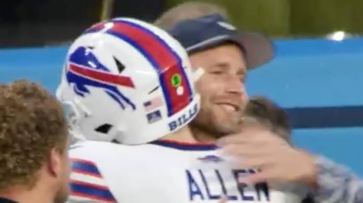 Josh Allen Adorably Remembered a Former Teammate's Entire Family, and NFL  Fans Loved It
