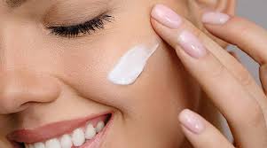 Benefits of Moisturizing Your Skin Daily