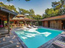 Reservez Votre Maison De Vacances A Le Cap Ferret Comprenant 5 Chambres Pour 10 Personnes Votre Location De Maison De Vacances Locations Vacances Cap Ferret
