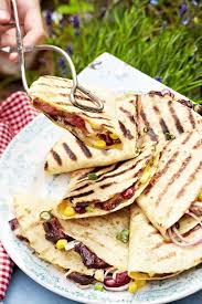 Quesadillas Vom Grill Mit Rindfleisch Bohnen Mais Und Guacamole Rezept Lecker Rezepte Grillen Rezepte Leckeres Essen