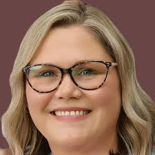 🎉 We're thrilled to announce the recipients of this year's Liz Koch  Memorial Scholarship (listed in the order they're pictured): 🦷 Emily Brown  🦷 Natasha Carl-Hawkins 🦷 Omar Flores 🦷 Jinae Jang