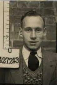 Edwin Underhill's Instagram, Twitter & Facebook