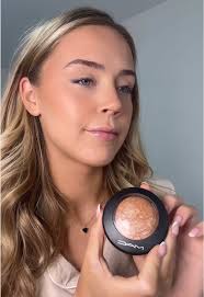 Natasha (@natashanorthh)