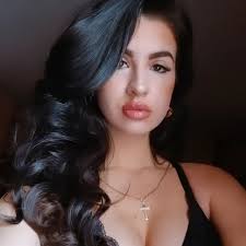 Čuvaj je. Poštuj je. Voli je. Nemoj joj obećavati nešto što joj nećeš dati.  Niti je zavaravati da ćeš je oženiti, a nećeš. Ostavi je i ne povrijeđuj to  njeno srce. Možda