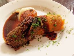 I brought you guys a haggis. Haggis In Schottland Top Oder Flop Travel On Toast