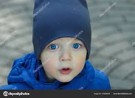 Bad boy 1 benjamin anderson, un bad boy de una manera muy ligera, frío, y sobre todo, bipolar, no le importa la gente más que su familia, es social, guapo y rico. Blue Eyes Cute New Born Baby Boy Pics Images Slike