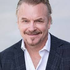 Tracy Nightingale's Instagram, Twitter & Facebook