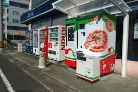 Japan S First Pizza Vending Machine Provides Almost Instant Hot Pizza Grape Japan Pizza vending machine goes another notch higher, dishing out steaming hot pizzas within four minutes.