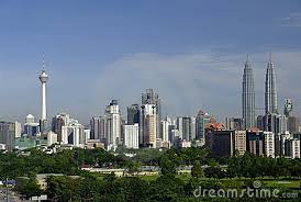 Bukit tunku hosts many luxury condominiums and villas and is surrounded by many housing projects. 30 Km Route Lake Garden Bukit Tunku Seri Hartamas Petronas Loop Mount Kiara Seri Hartamas Bukit Tunku Triple Hill Lake Garden Vincent Khor