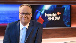 Sehen sie sich liveübertragungen auf der rt deutsch webseite an. Zdf Mit Heute Show Traumschiff Und Fernsehgarten Das Steckt Beim Zdf Dahinter Film Tv Serien