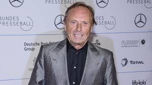 Das neue zuhause und die freudige erwartung auf ihr baby trösten sie jedoch darüber hinweg. Schluss Mit Ein Fall Fur Zwei Matula Hort Auf Promiflash De