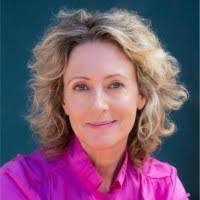 Rosalyn Hammond's Instagram, Twitter & Facebook