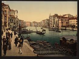 Find out more with this detailed interactive online map of venice downtown, surrounding areas and venice neighborhoods. The Best Vintage Shops And Flea Markets In Venice