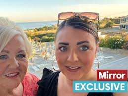 Greece Rhodes fires: Terrified Brits fend for themselves after fleeing  'like warzone'