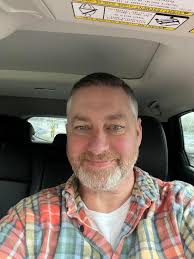 A big hello from Massachusetts USA! I'm Marlene. I'm 40. Aquarius. I'm  single. I like to read, VR gaming, movies, wine tasting, swimming, hot spa,  painting, and try new things.