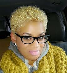 Kim Bandy's Instagram, Twitter & Facebook