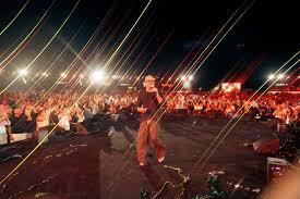 Image result for tbn:ThJbLJ9iWaHS_M::www.amrdiab.net/wallpapers/AmrDiab_Net_Kammel%2520(6).jpg